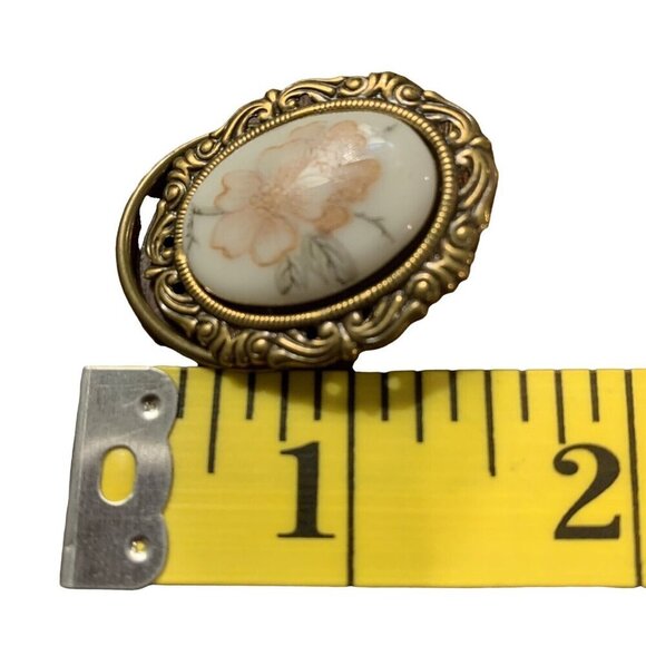 Vintage Jeri-Lou Floral Scarf Clip Oval Goldtone Frame Dogwood Design Signed - Picture 9 of 11